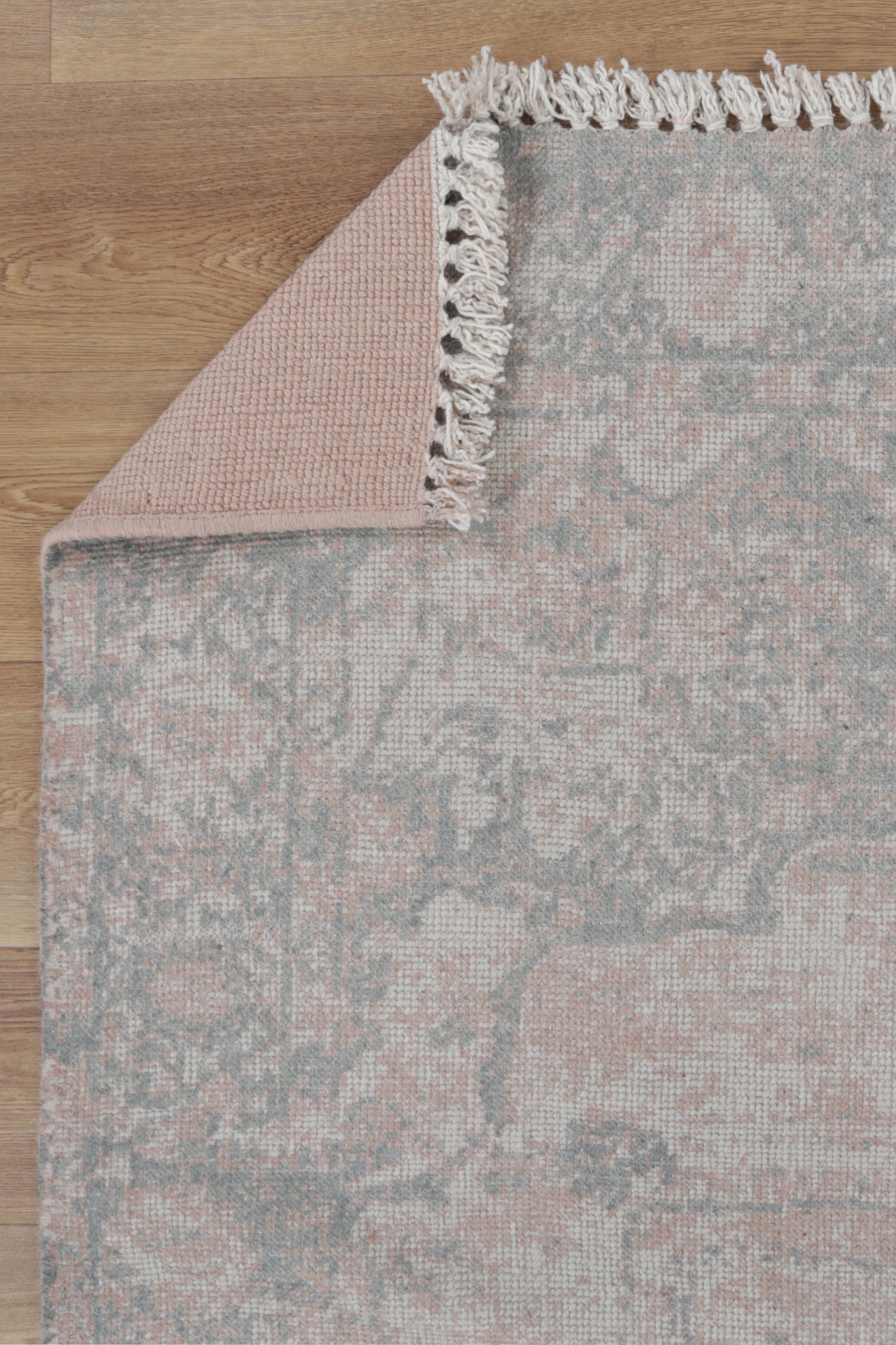 Agora Anatolia Pink & Ash floded corner photo