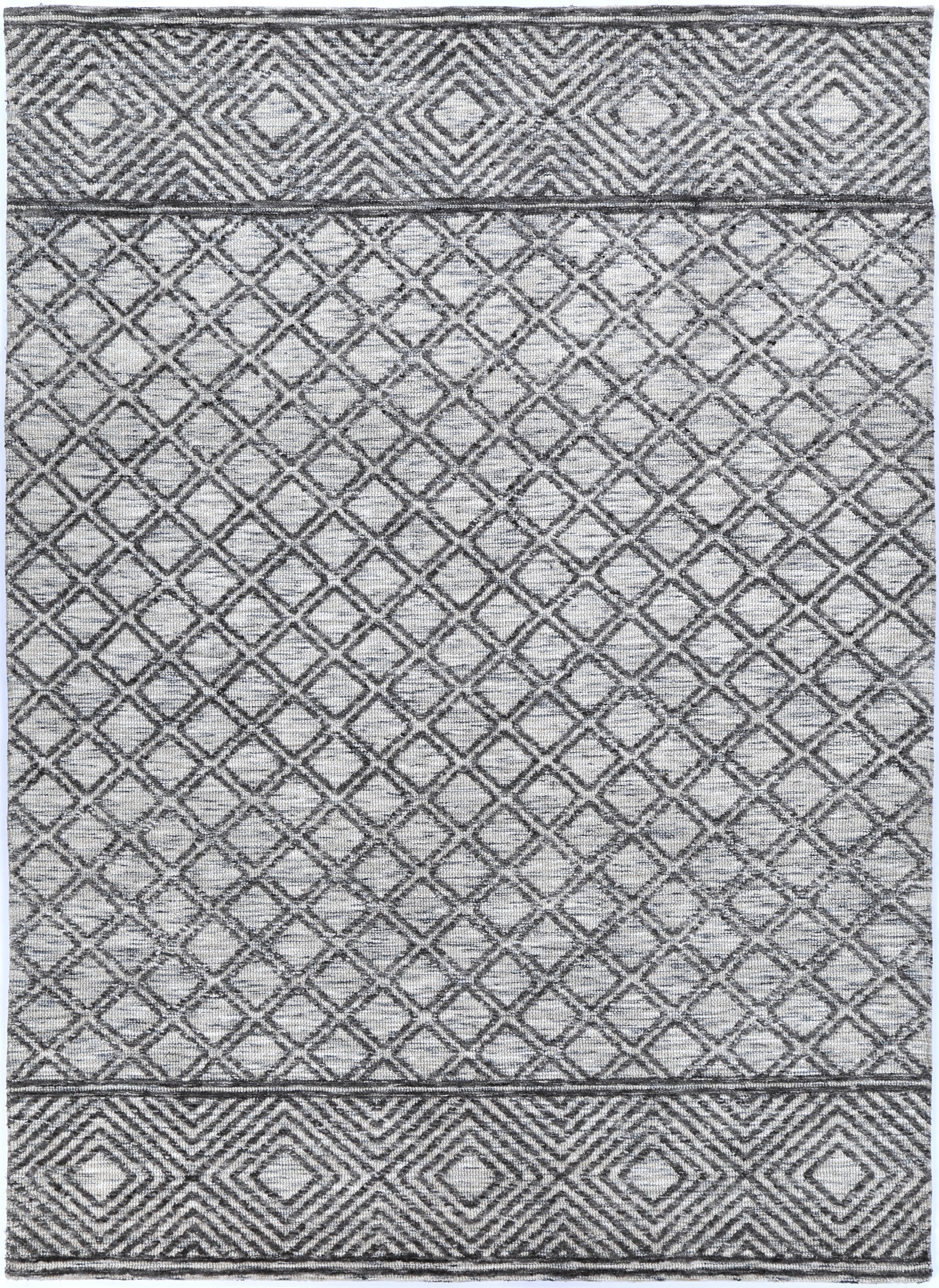 Alayah Diamond Trellis Grey & taupe Rug Product shot